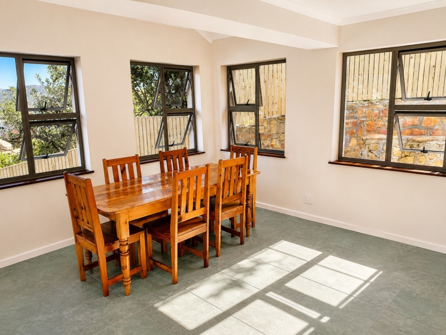 4 Bedroom Property for Sale in Glen Ridge Western Cape